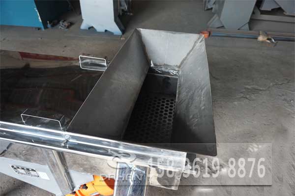 小型直線妖精视频在哪个网址播放進料口